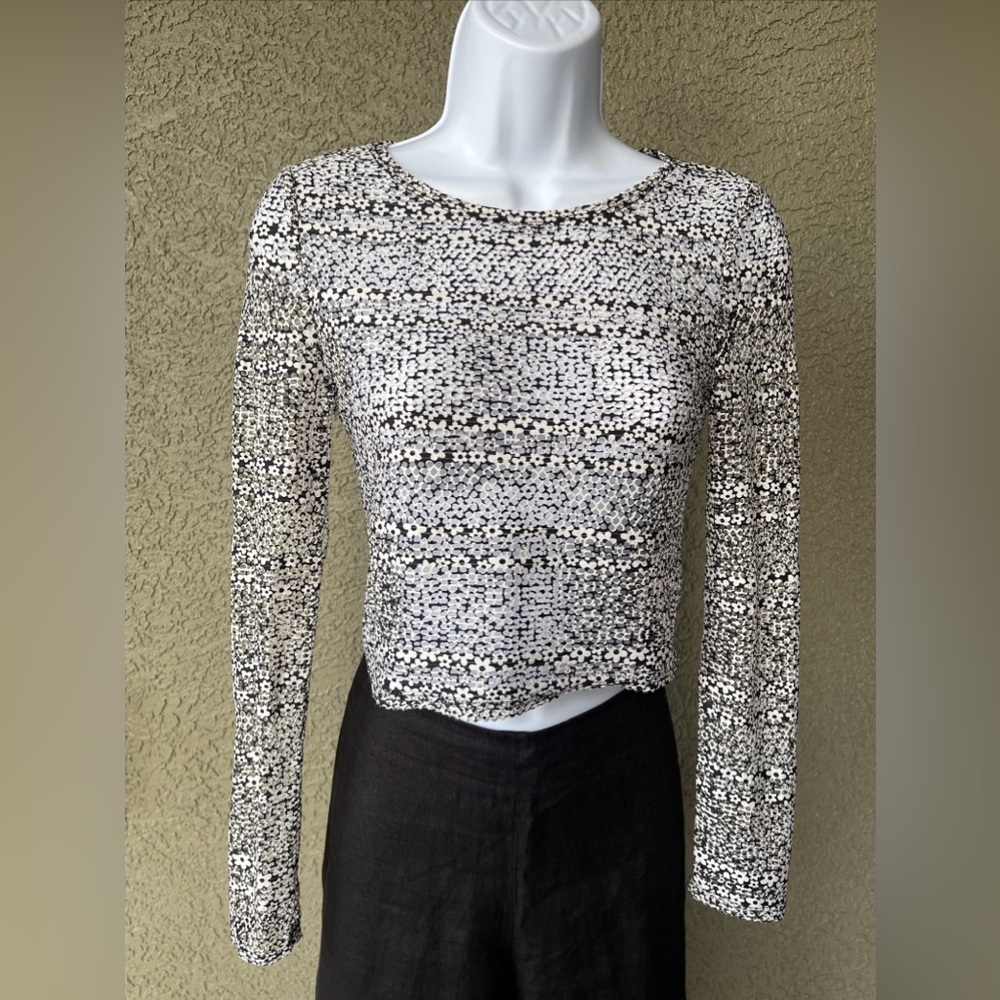 No.102 Topshop Mesh Floral Crop Top - Size US 6 (UK 10, EUR 38)